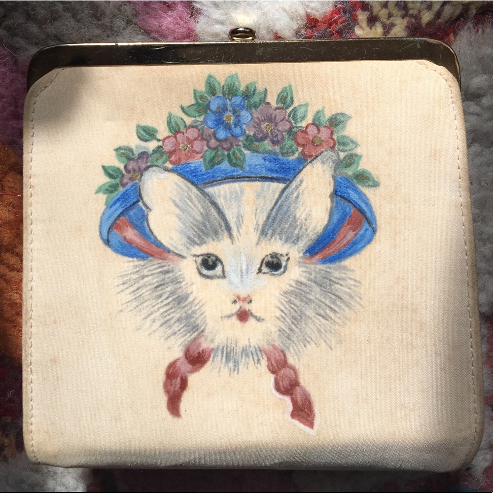 Vintage hand painted kitty cat clutch